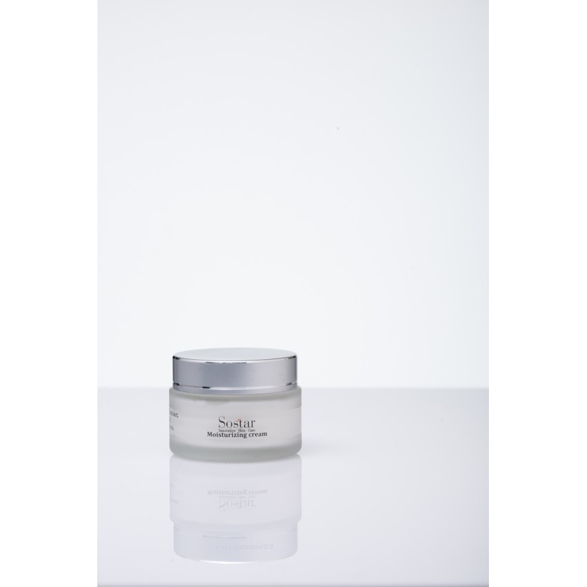 Moisturizing cream with mastic oil and olive oil