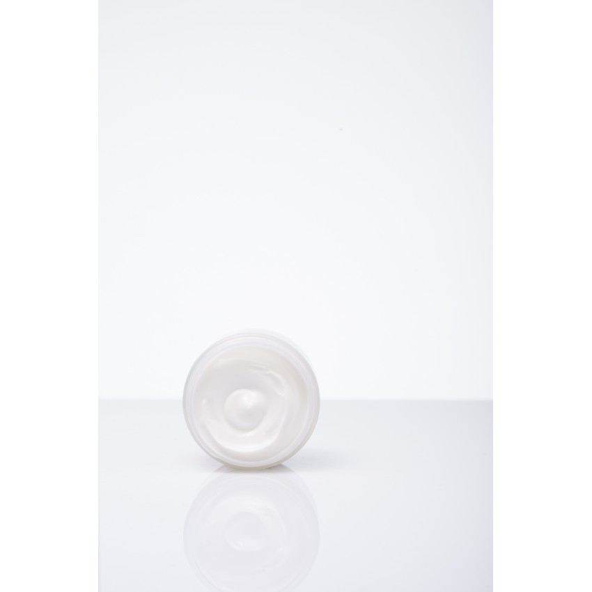 Rejuvenating face cream